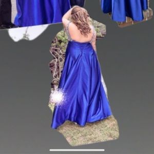 Prom dress size 18, can be taken up!